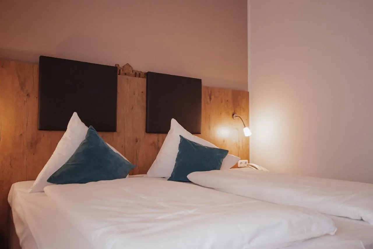 Hotel Am Hachinger Bach By Blattl Neubiberg